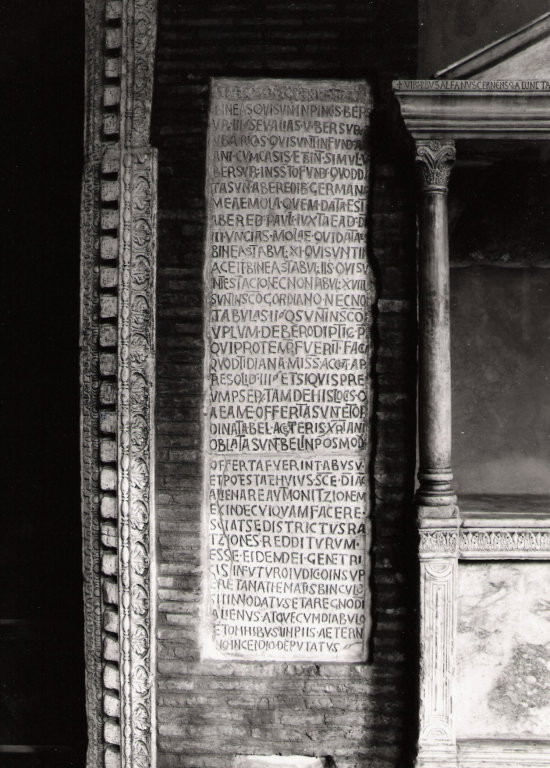 lapide commemorativa - ambito laziale (secc. VII/ VIII)